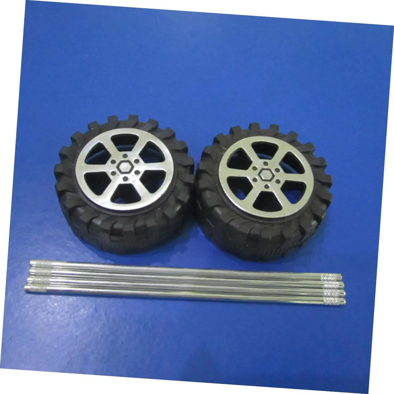 60pcs Black Plastic Toy Car Wheels Handmade Craft Accessories for Car Models and Toys for and Creative Projects