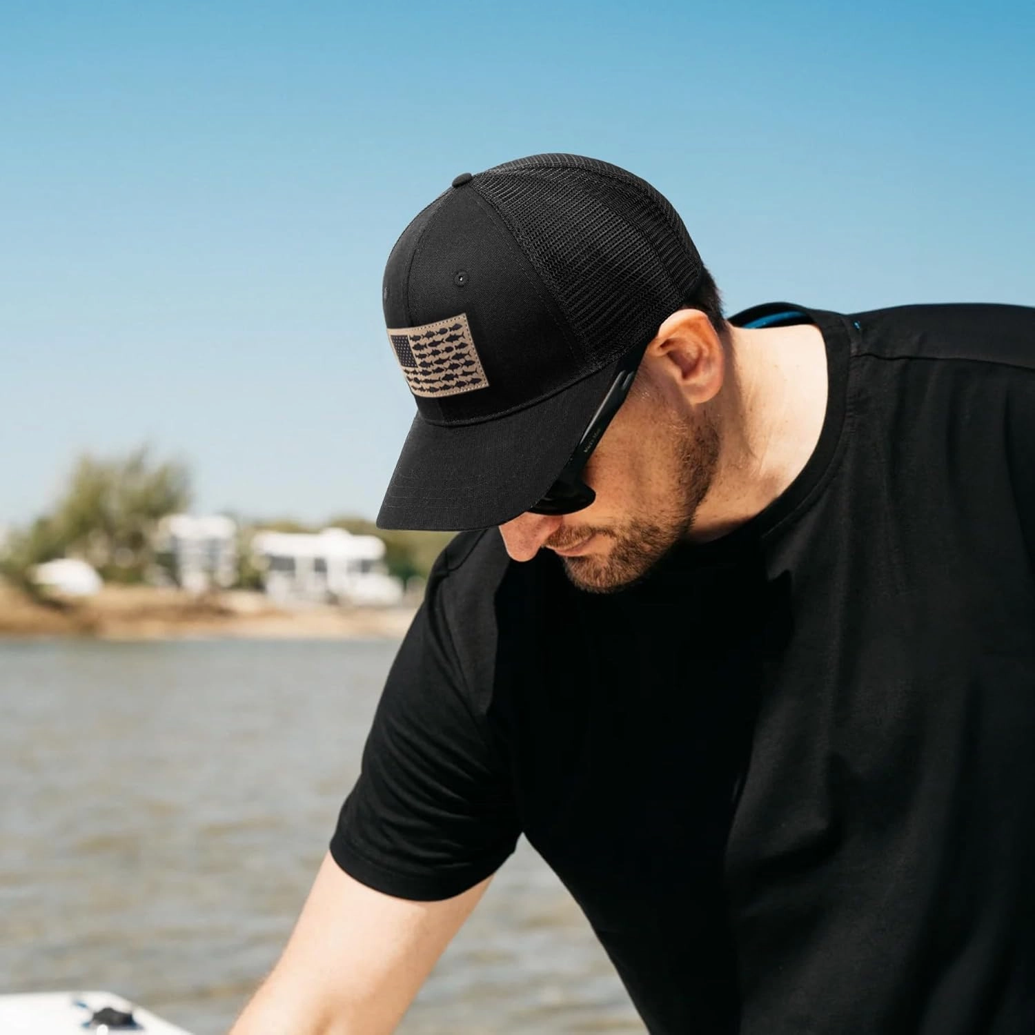 American Fish Flag Trucker Hats - Fishing Gifts for Men - Outdoor Snapback Fishing Hats Perfect for Camping and Daily Use
