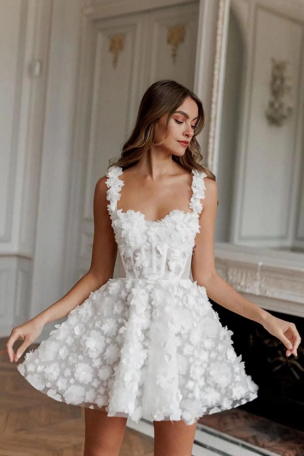 Basgute Short Wedding Dresses for Bride Beach Lace Applique Tulle Strapless Boho Corset Mini Bridal Dress