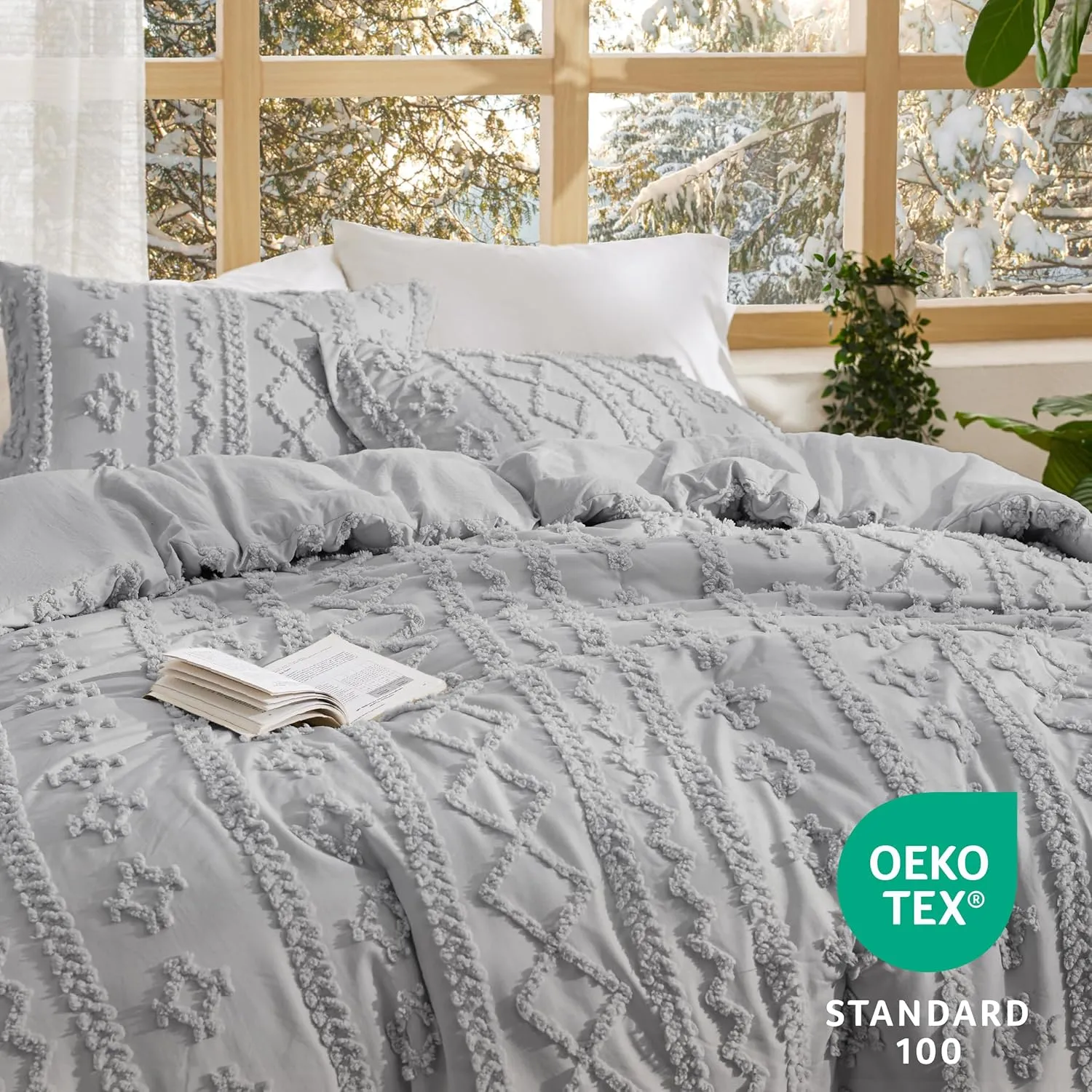 Bedsure Tufted Boho Comforter Set Queen Size - Light Grey Boho Bed Set, GentleSoft™ 3 Pieces Farmhouse Shabby Chic Embroidery Bedding, Gifts for Woman, Soft Jacquard Queen Comforter for All Seasons