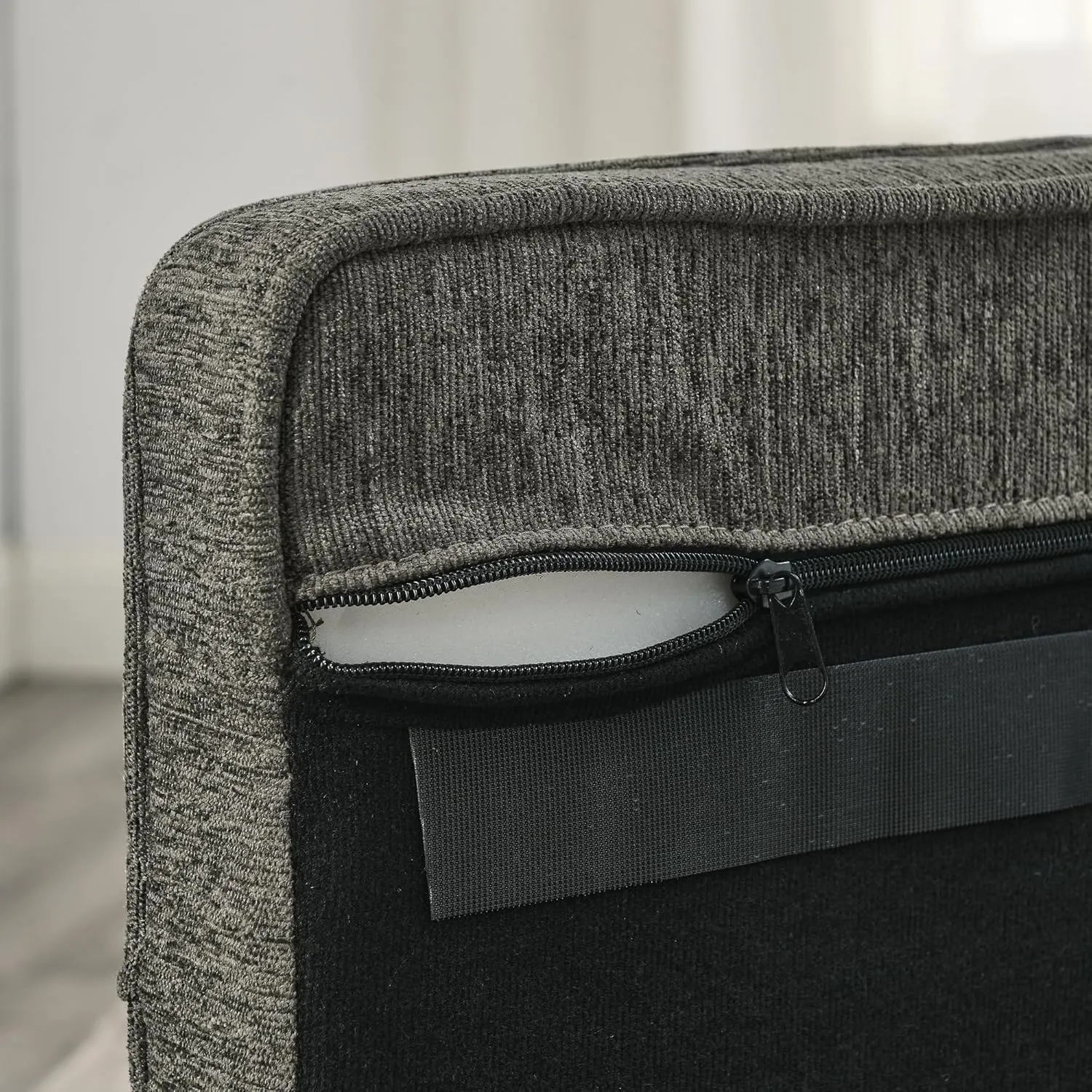 Chesterfield Dog Sofa Bed, 38.9x23.2x13.7 inches, Tufted Linen Couch with Rolled Arms, Grey, Supports 250 lbs (Dark Grey, Chesterfields)