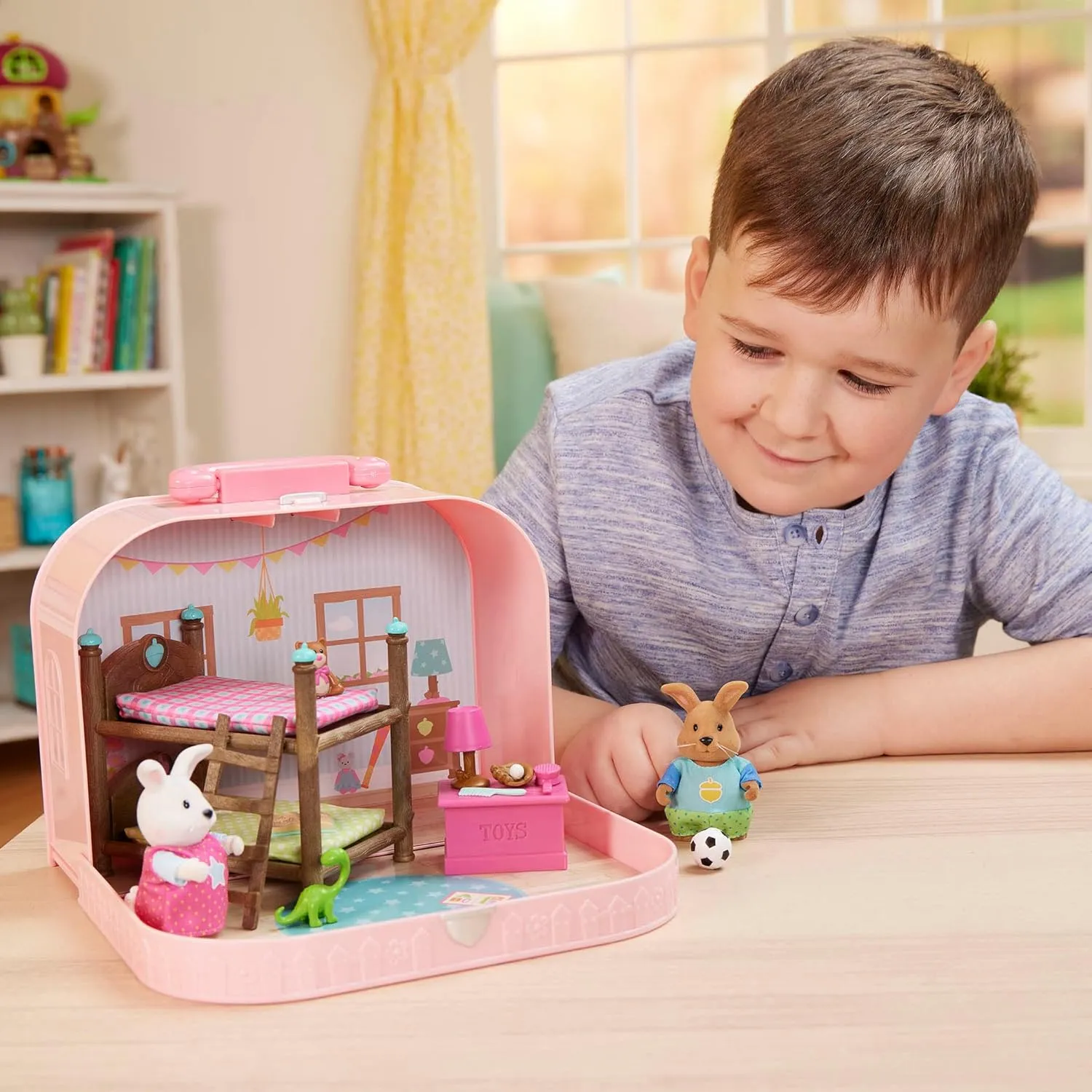 Li'l Woodzeez – Portable Dollhouse Playset with 2 Posable Figures – Playhouse Toy – Bunk Bed & Mini Bedroom Furniture & Accessories Set - Kids 3 Years  