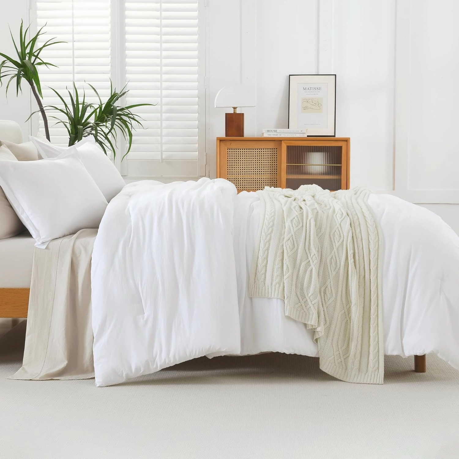Litanika White Comforter King Size, 3 Pieces Lightweight Solid Bedding Comforter Set, All Season Fluffy Bed Set (104x90In Comforter & 2 Pillowcases)
