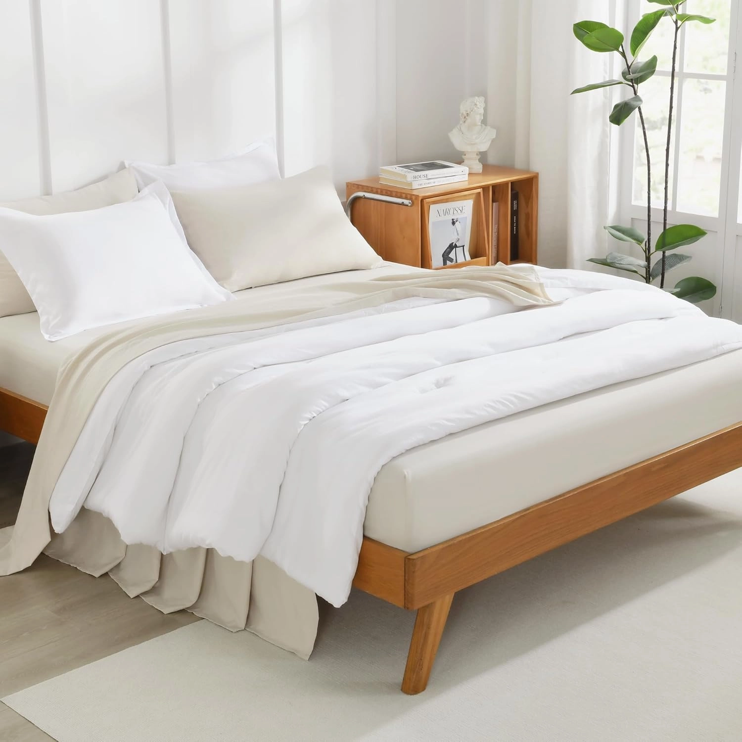 Litanika White Comforter King Size, 3 Pieces Lightweight Solid Bedding Comforter Set, All Season Fluffy Bed Set (104x90In Comforter & 2 Pillowcases)