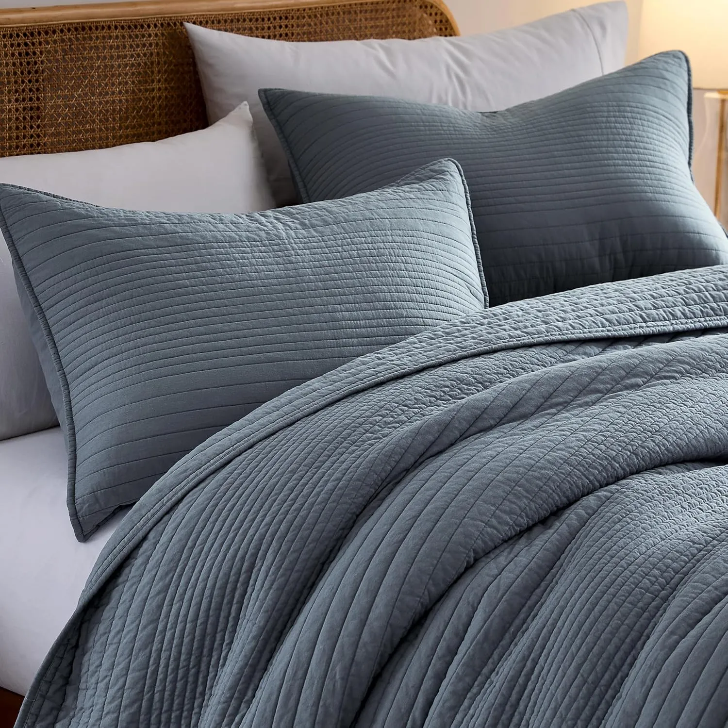 palassio Striped Blue Grey 100% Cotton Quilt King Size Bedding Sets, Lightweight Crinkly Channel Pick Stitch Textured Bedspread Soft Shabby Chic Farmhouse Country Coverlet for All Season, 2 Shams