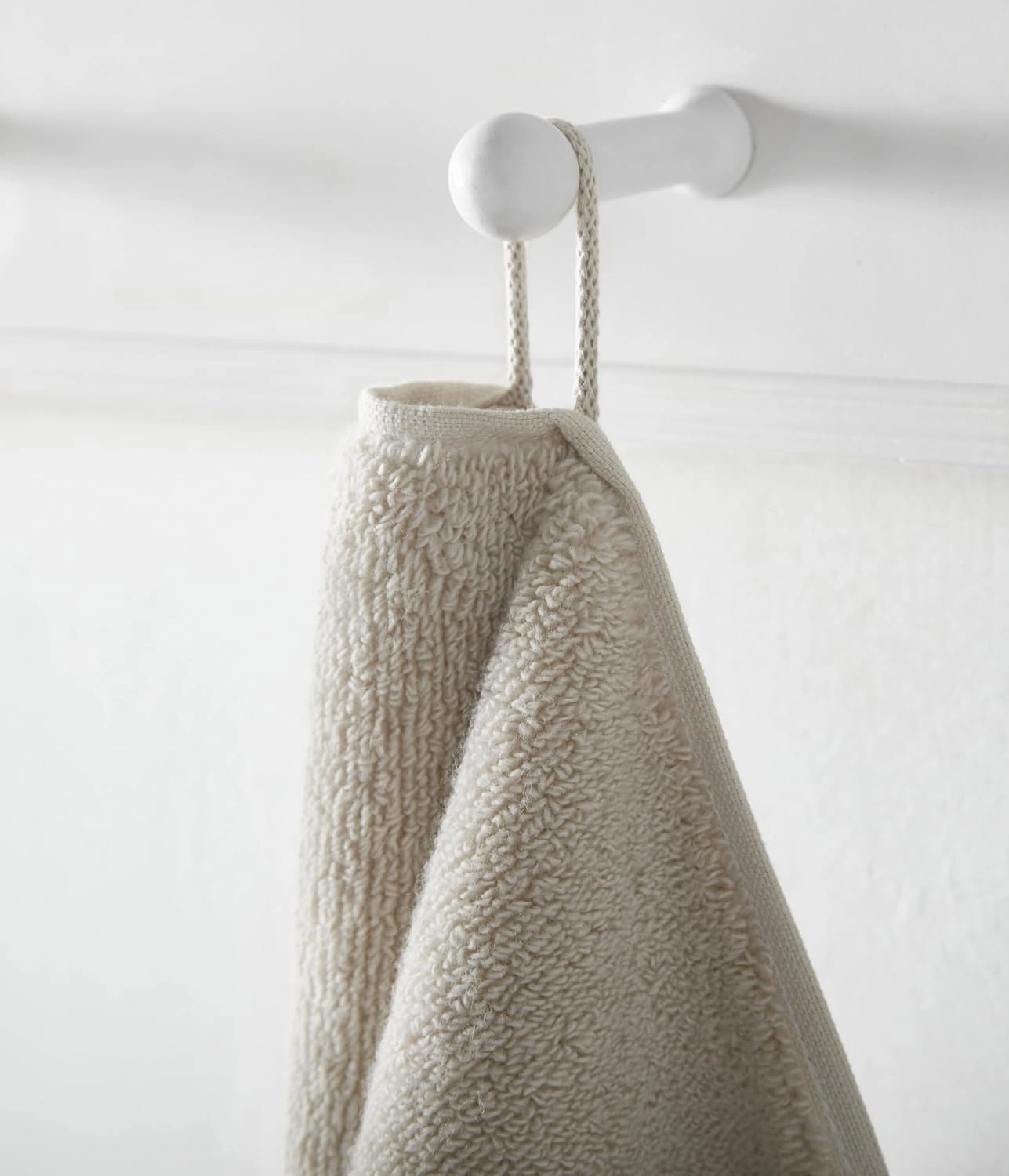 Peacock Alley Chelsea Luxury Towels - Zero Twist Technology - 100% Long Staple Cotton Fluffy Lightweight - 6 Piece Set, Ivory