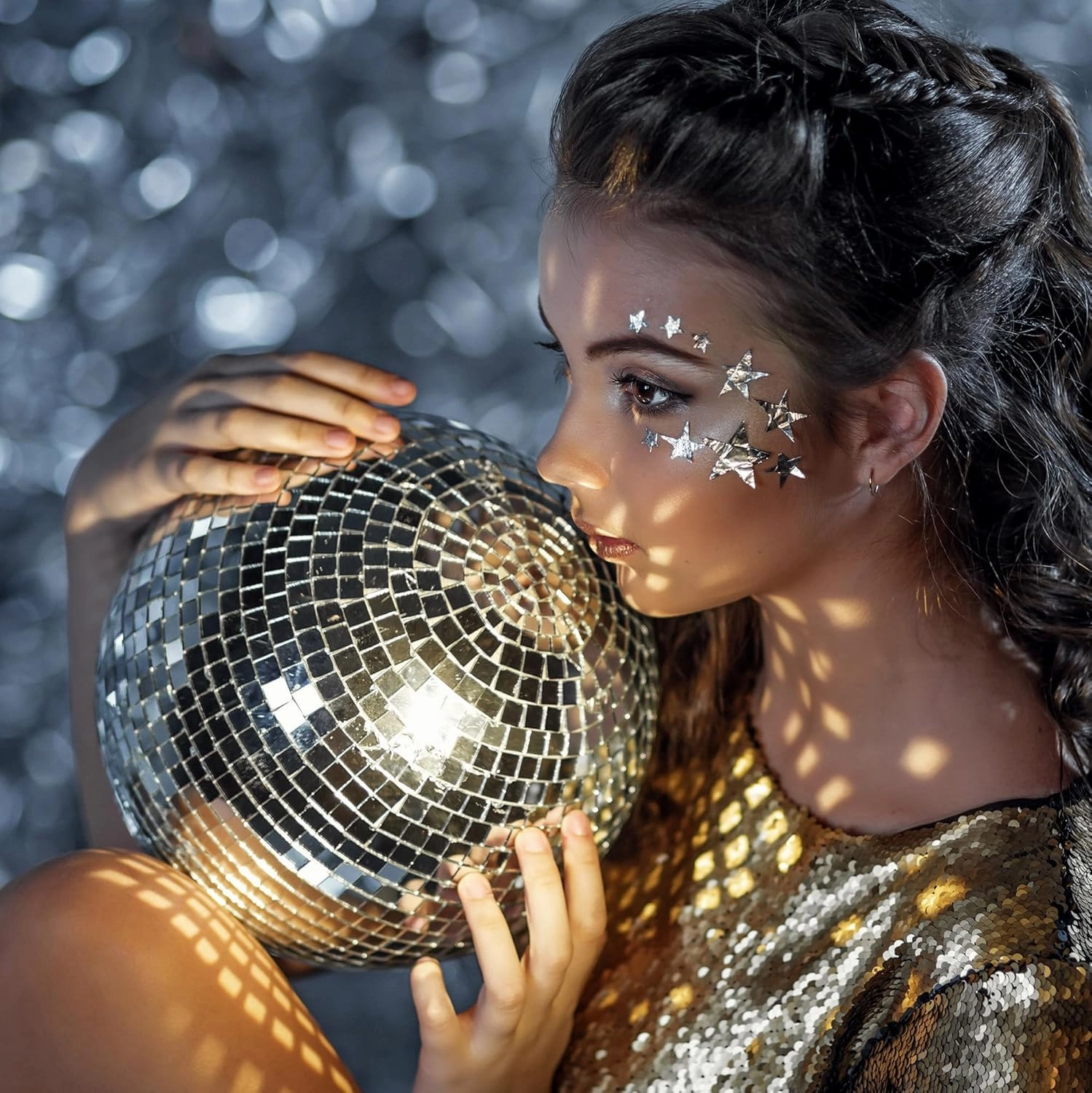 PP OPOUNT 10000 PCS Mini Disco Tiles, 1 Roll 5 x 5 mm Self-Adhesive Disco Ball Tiles, Glass Mirror Tiles for Crafts, DIY Disco Cowboy Hat, Disco Ball, Disco Ball Planter, Photo Frames, Indoor Decor