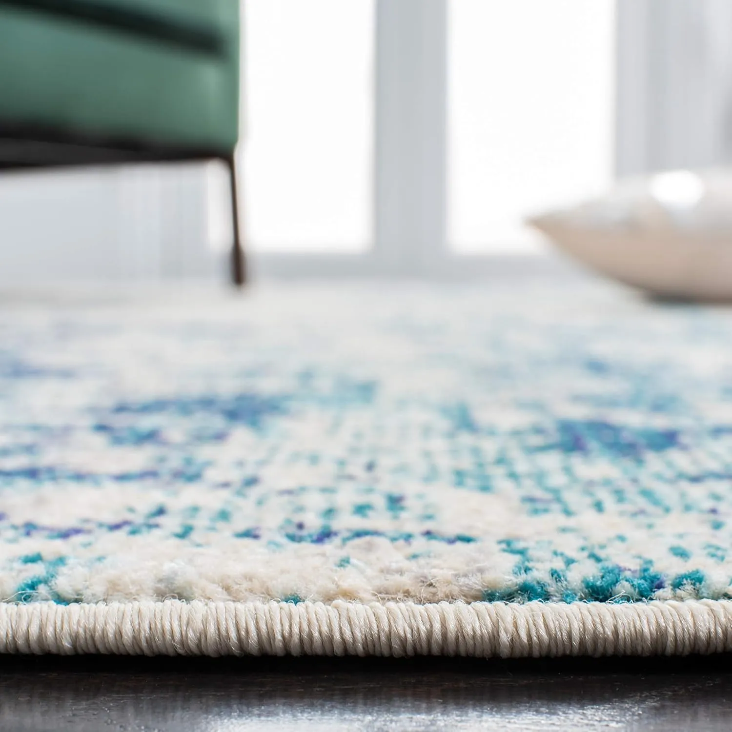 SAFAVIEH Area Rug 8x10 - Madison Collection - Large - Ivory & Turquoise, Modern Abstract Design, Non-Shedding & Easy Cleaning, Ideal for Living Room, Bedroom, Office, Dining Space (MAD471A)