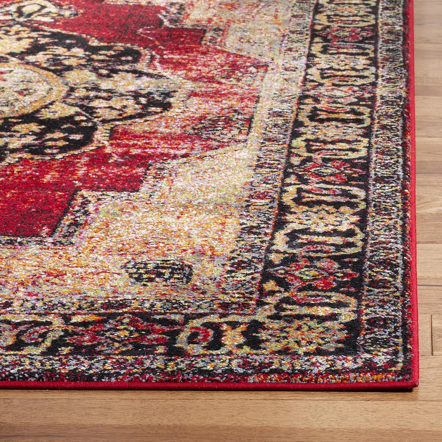 SAFAVIEH Vintage Hamadan Collection Area Rug - 8' x 10', Red & Multi, Oriental Traditional Persian Design, Non-Shedding & Easy Care, Ideal for High Traffic Areas in Living Room, Bedroom (VTH219A)