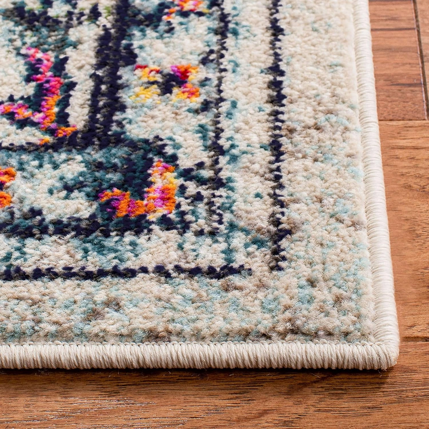 SAFAVIEH Area Rug 8x10 - Madison Collection - Large - Cream & Blue, Boho Chic Medallion Distressed Design, Non-Shedding & Easy Cleaning, Ideal for Living Room, Bedroom, Office, Dining Space (MAD473B)