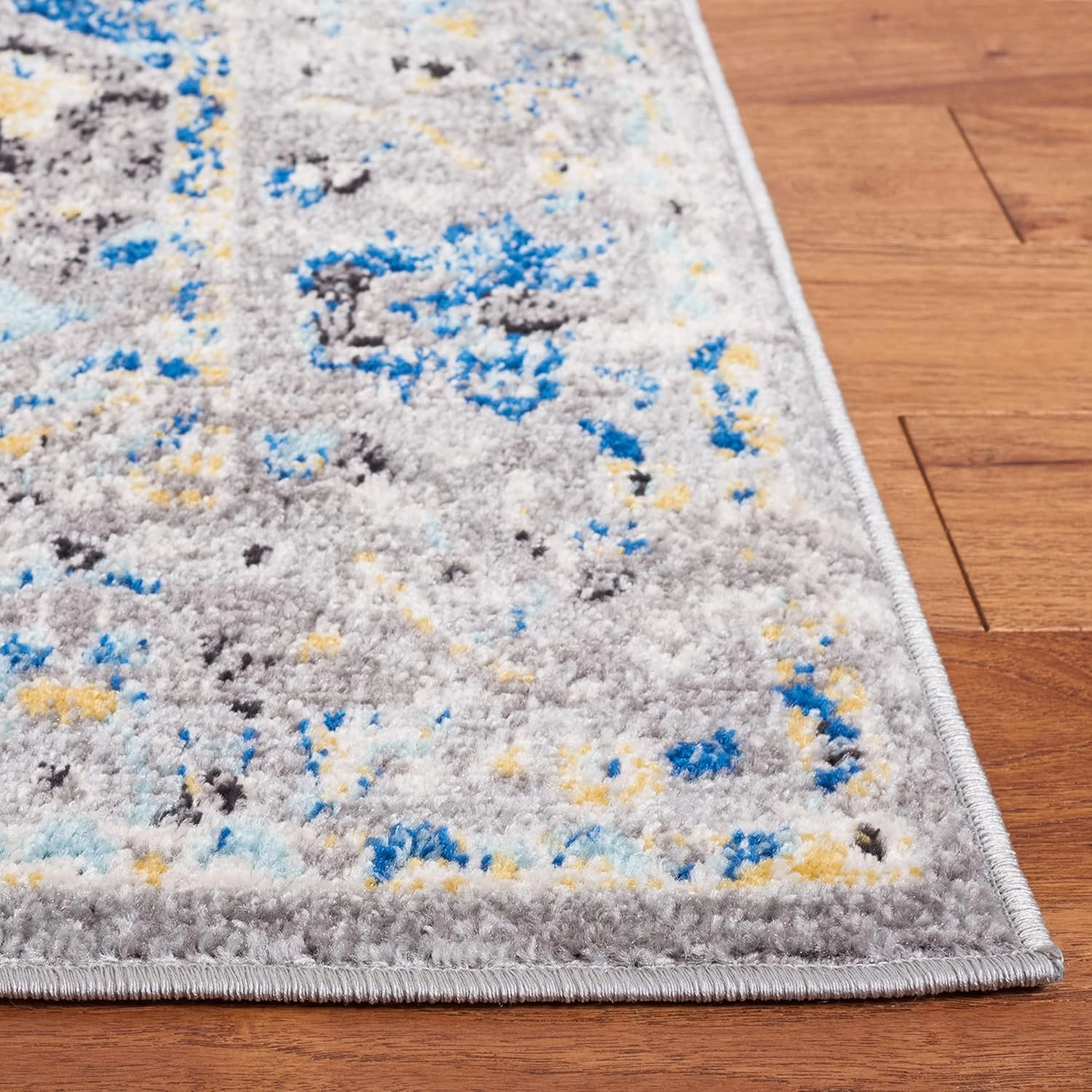 SAFAVIEH Area Rug 8x10 - Madison Collection - Large - Grey & Gold, Boho Chic Medallion Design, Non-Shedding & Easy Cleaning, Ideal for Living Room, Bedroom, Office, Dining Space (MAD154D)