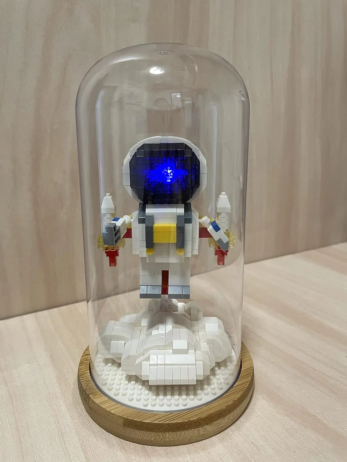 Uvini Building Blocks Astronaut Model with Light STEM Building Toy Micro Blocks for Adults or Teens Gifts Spaceman Mini Blocks Set DIY Bricks Toys 708PCS